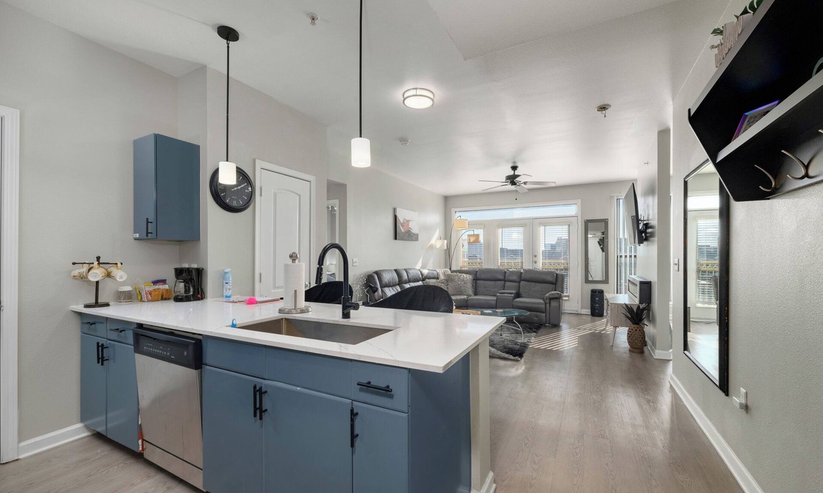 Far North Dallas Apartment | Spacious Dallas Apartment with City Views