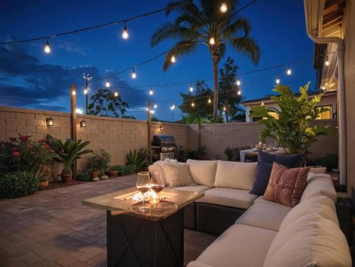 Placentia House | Spacious Disney Retreat with Pool Table Fire Pit