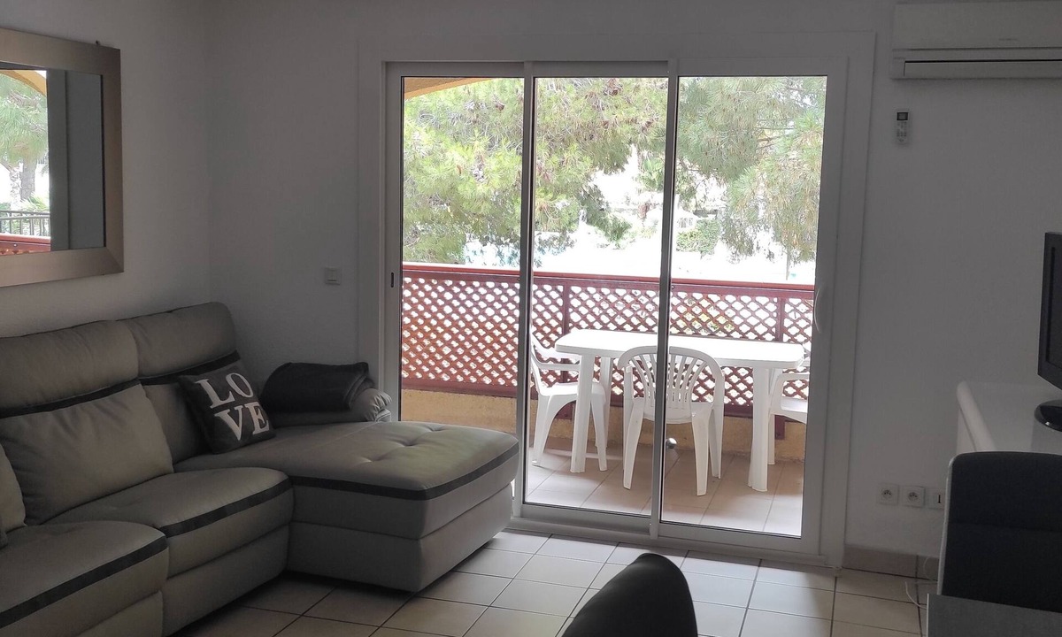 Les Hauts de Canet Apartment | Spacious duplex for 6 people in residence with swimming pool