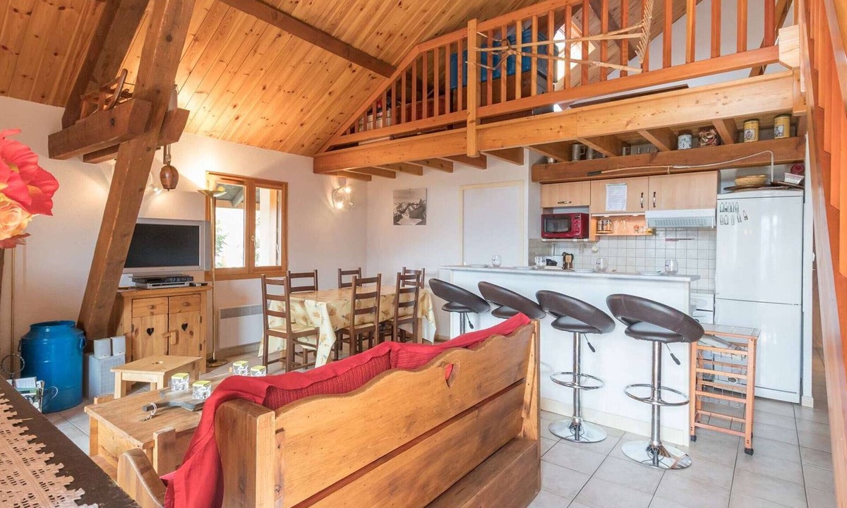 Puy-Saint-Pierre Apartment | Spacious duplex for 12, panoramic view, Puy-Saint-Pierre