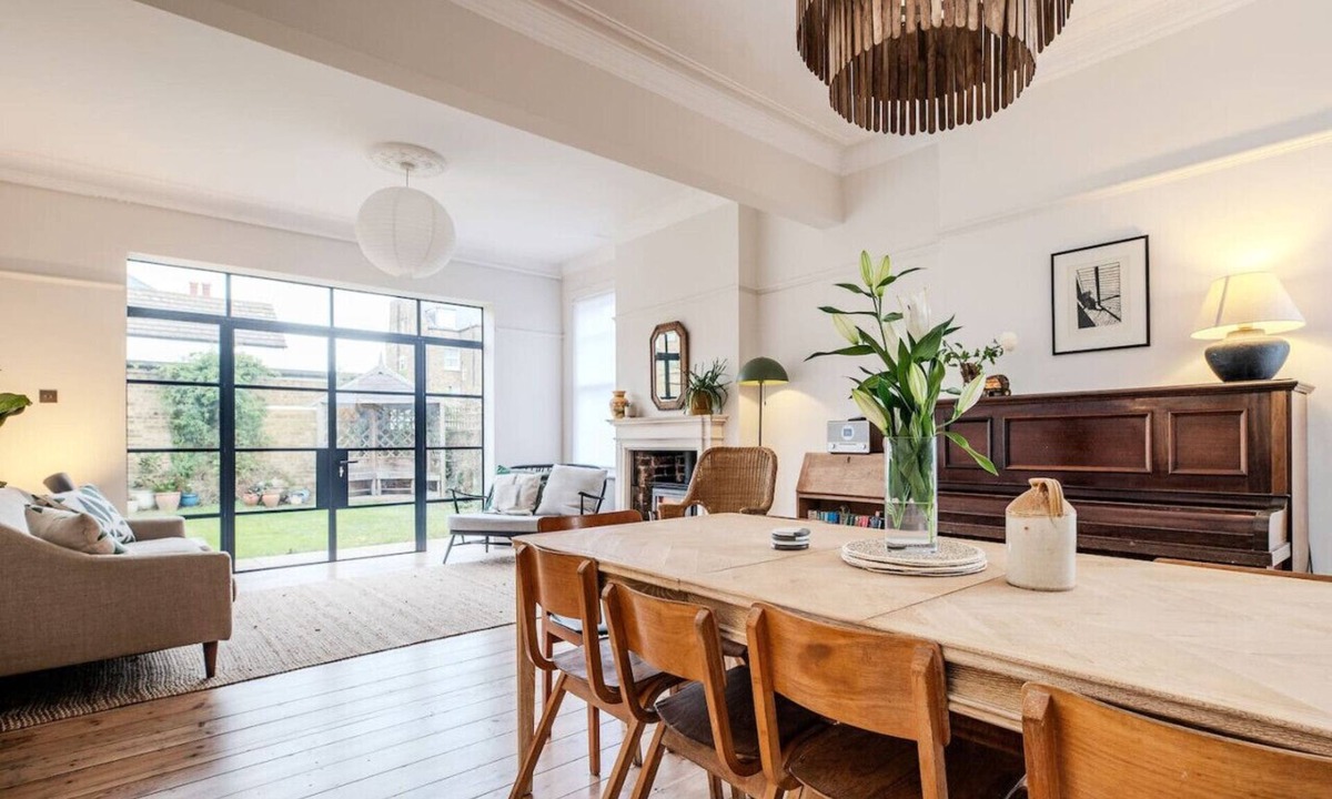 Broadstairs House | Spacious Edwardian 5-bed House, steps from Beach