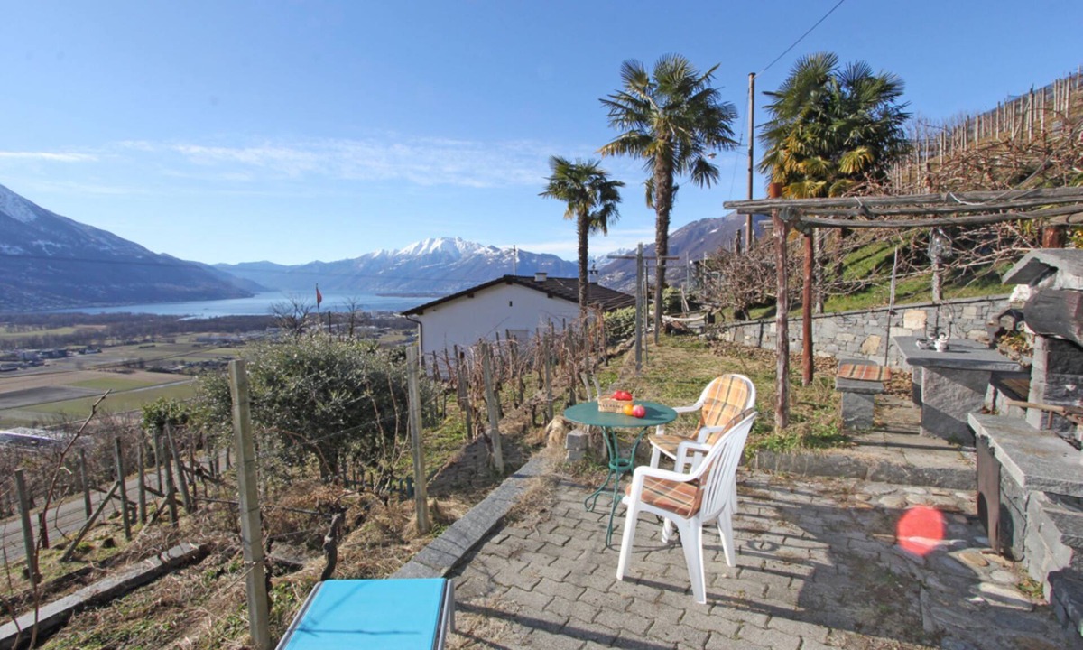 Riazzino House | Spacious Family-Friendly Holiday Home with Stunning Mountain Views