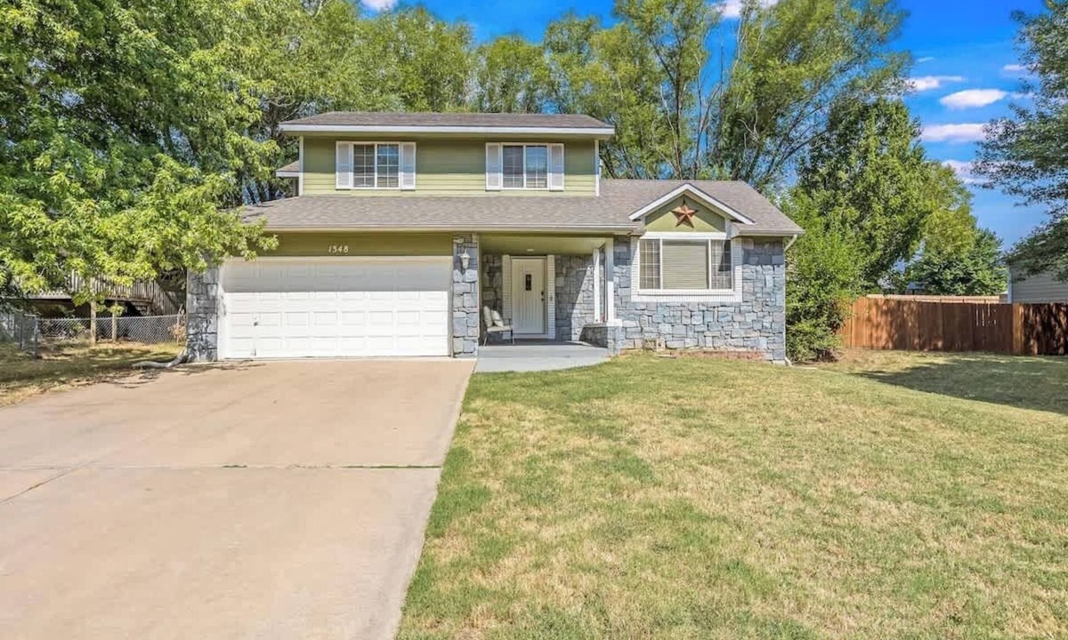 Derby House | Spacious Family Getaway With Arcade Games & PackNPlay