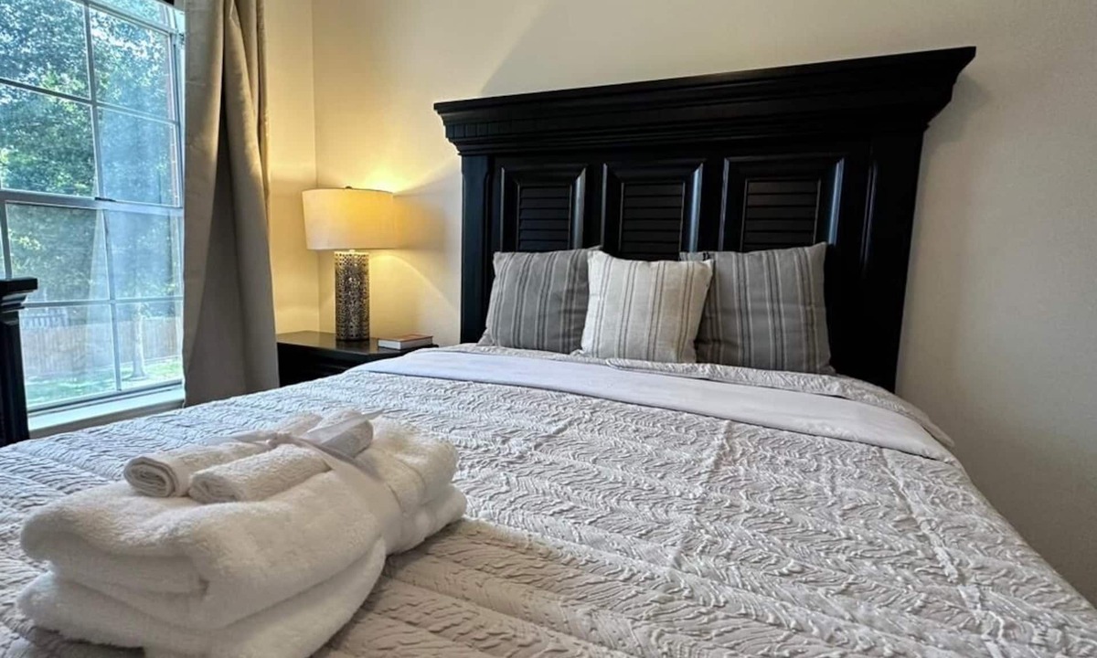 FM 1960 House | Spacious Family Home in Houston Texas. Great neighborhood for work and fun