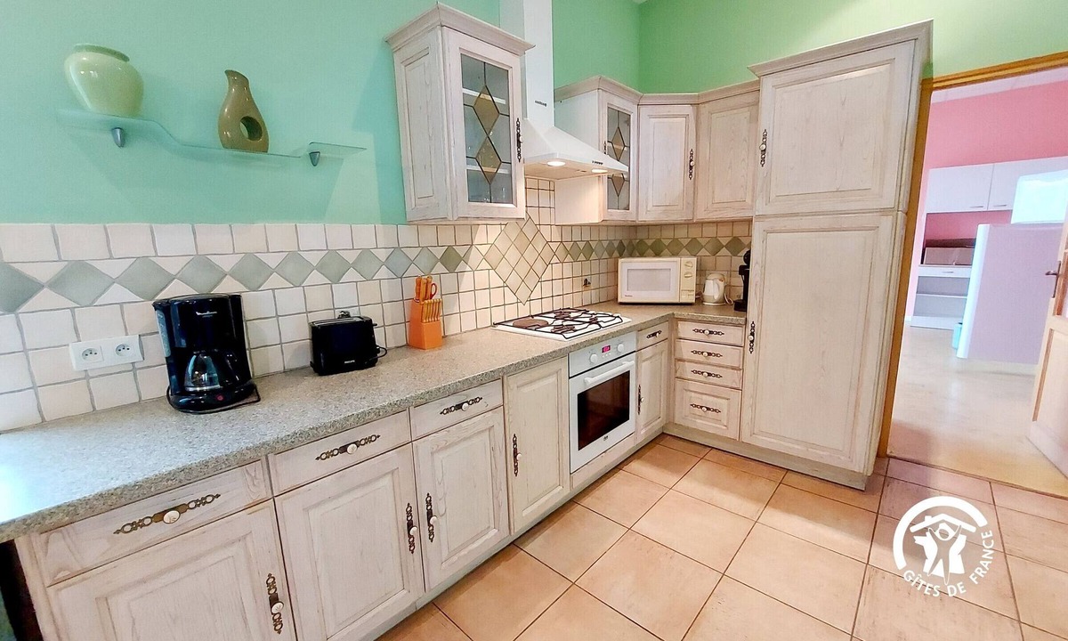 Carelles Cottage | Spacious Family Home with Heated Indoor Pool, Billiards, and Scenic Terraces