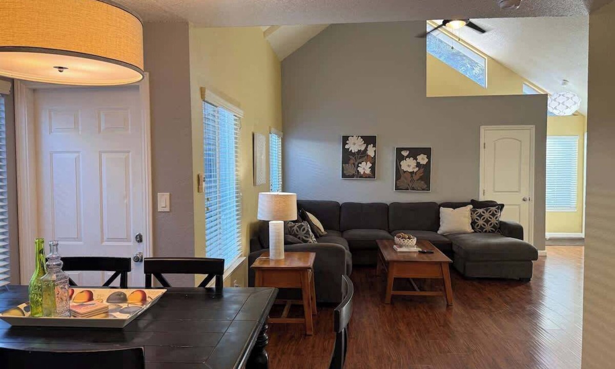 Modesto House | Spacious Family Home with Fenced Yard