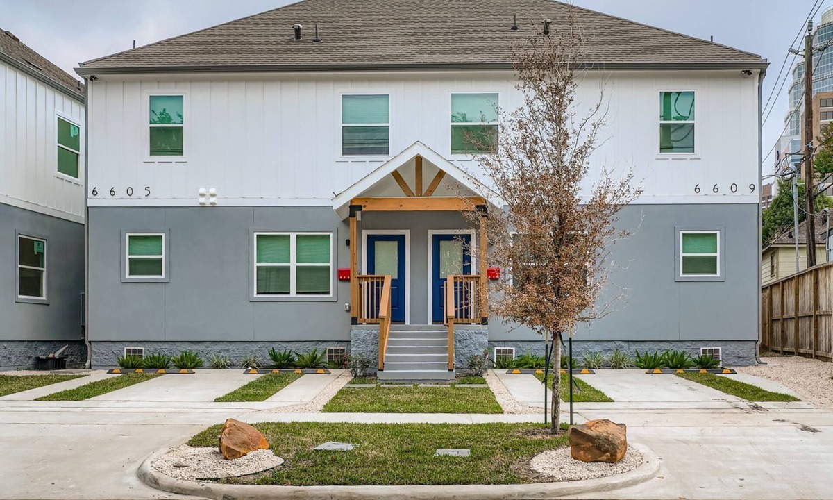 Southgate House | Spacious Family Retreat – 12 Bedrooms Pet-Friendly
