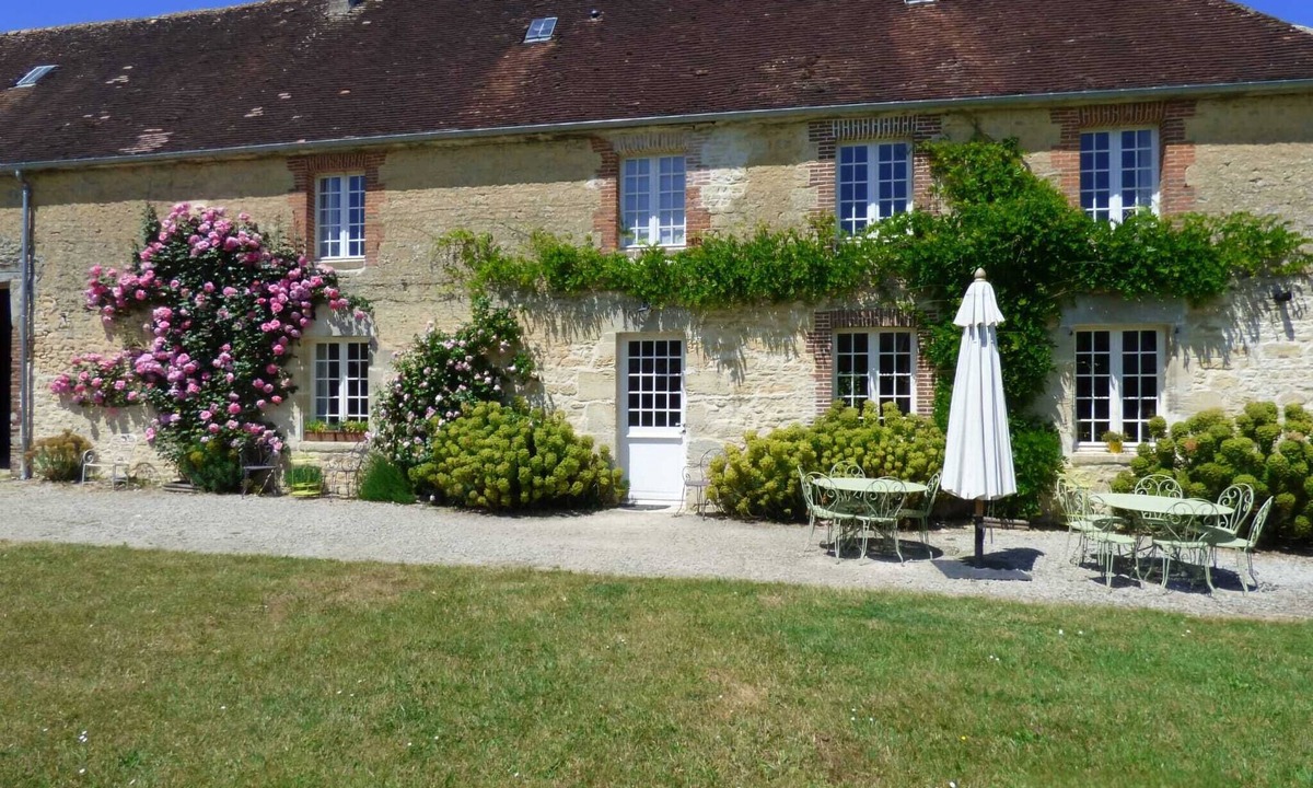 Courtomer Other | Spacious four bedded farmhouse on the historic Courtomer estate. Pets welcome.