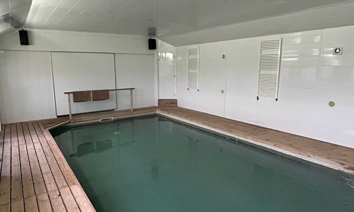 Maisoncelles-du-Maine House | Spacious country cottage with swimming pool and quiet outdoor area