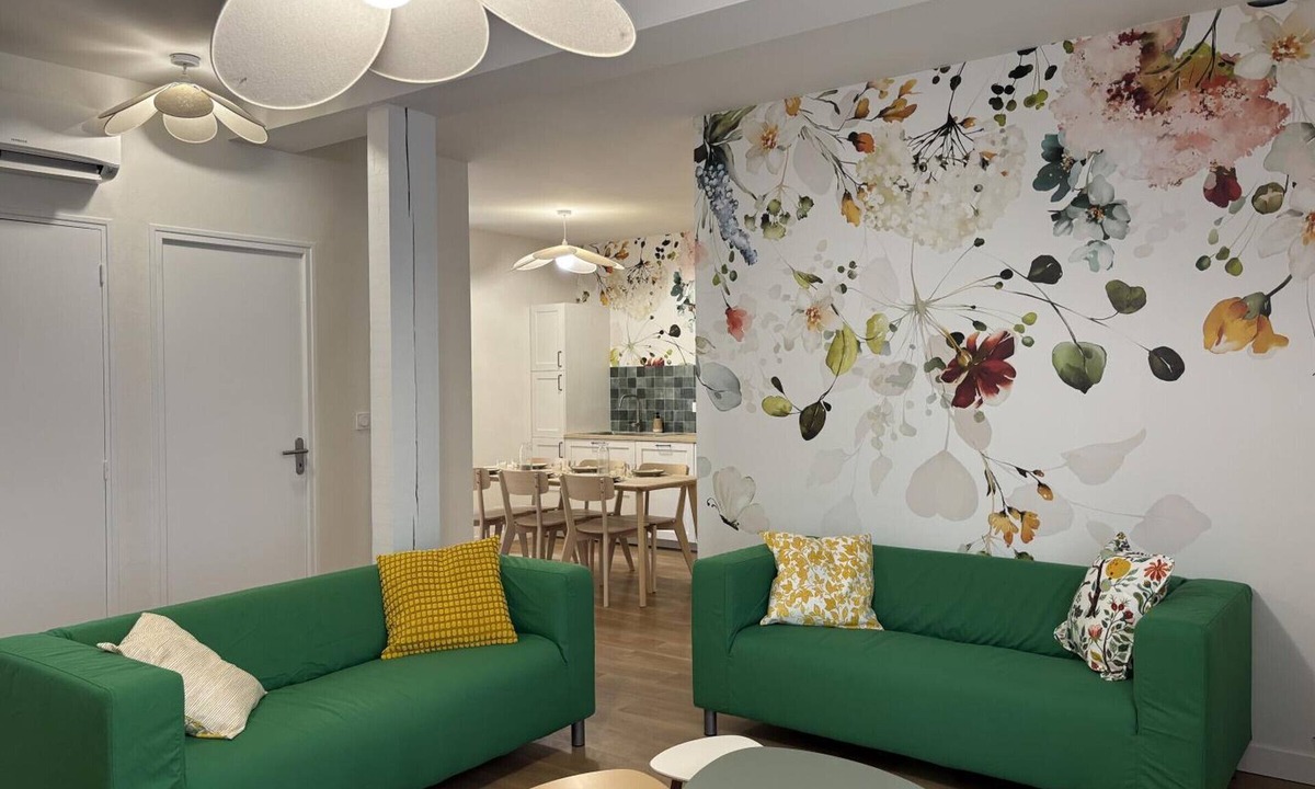 Chantelle Apartment | Spacious gîte in Chantelle, pets allowed