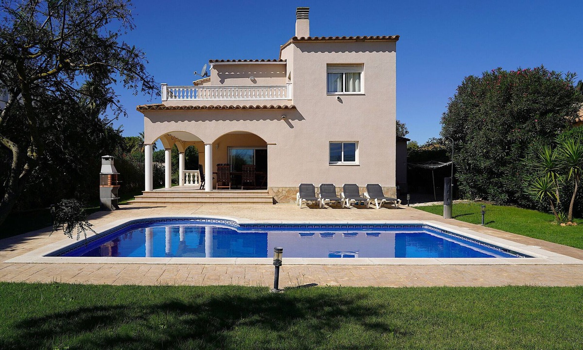 Sant Pere Pescador Villa | Spacious, good located villa in Sant Pere Pescador