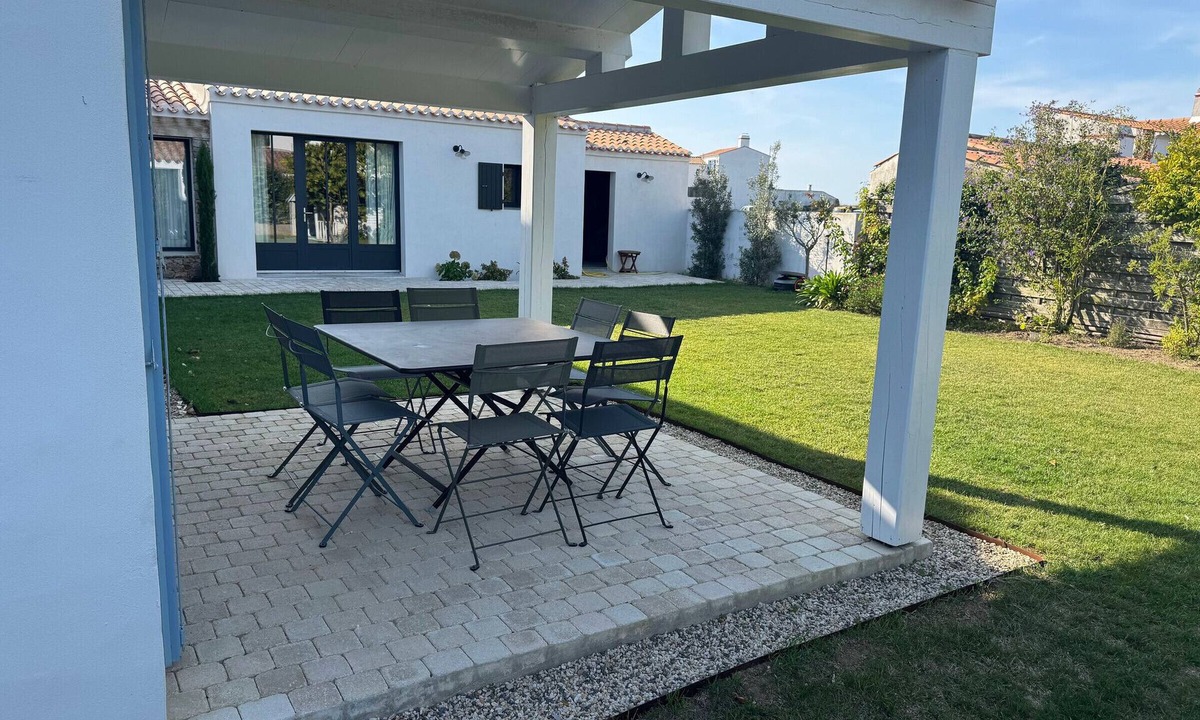 Noirmoutier-en-l'Ile House | Spacious house, Le Vieil, 250m to beach - 10 guests