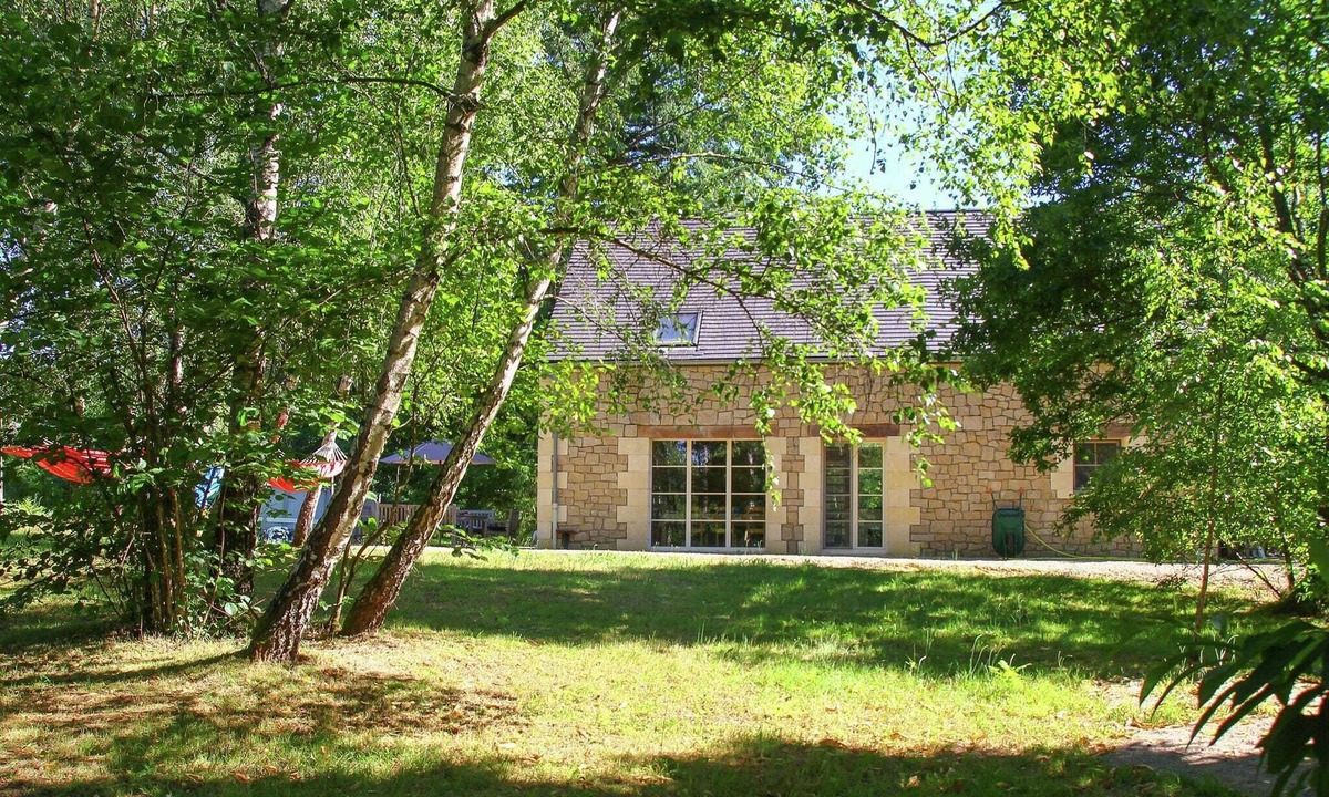 Auriac House | Spacious holiday home with heated pool