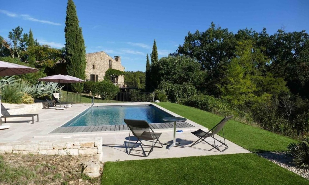 Saint-Paulet-de-Caisson Other | Spacious holiday home with pool/Provence