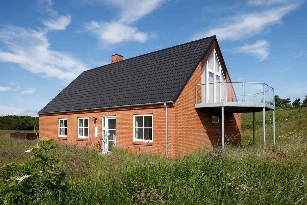 Vigsø House | Spacious Holiday Home in Hanstholm with Whirlpool