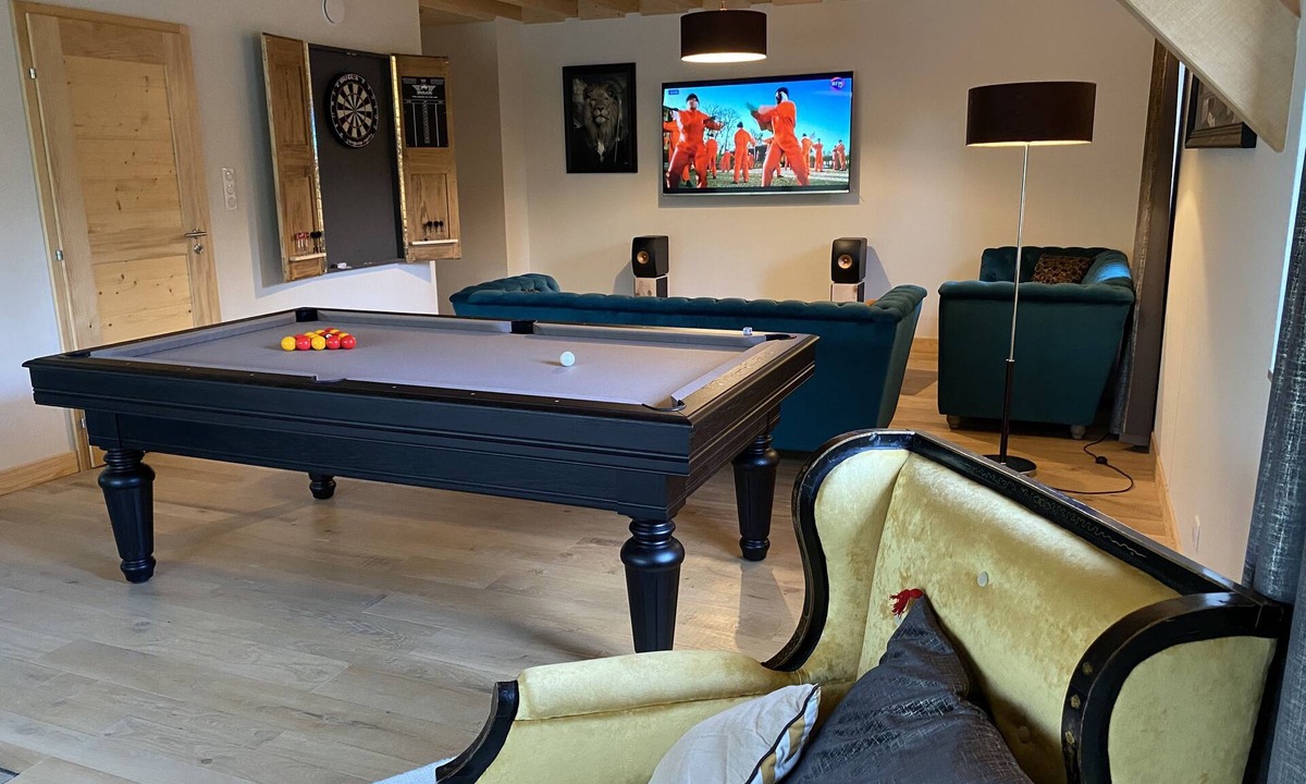 Bruebach House | Spacious holiday home Le Carré Haut spaciou