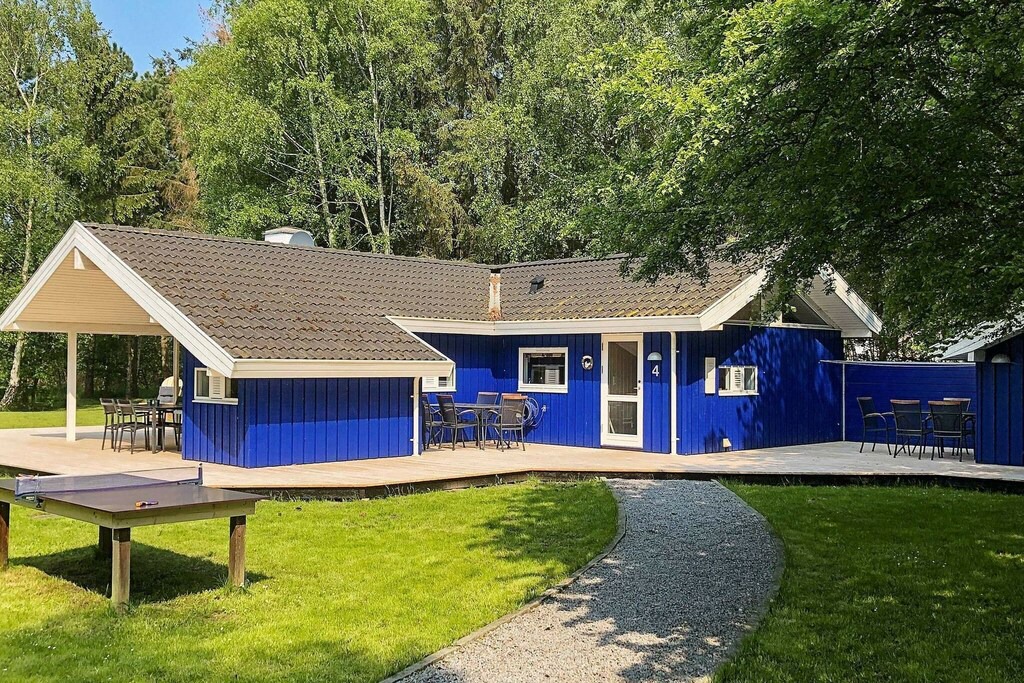 Grlev House | Spacious Holiday Home in Gørlev with Sauna