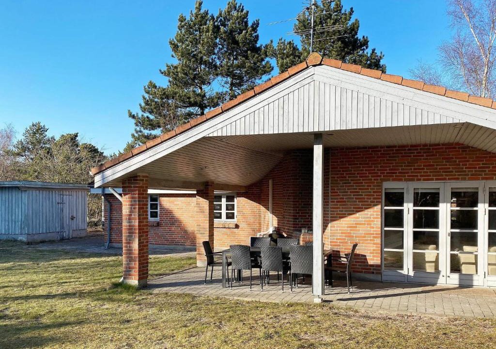 Kramnitse House | Spacious Holiday Home in Rodby with Sauna
