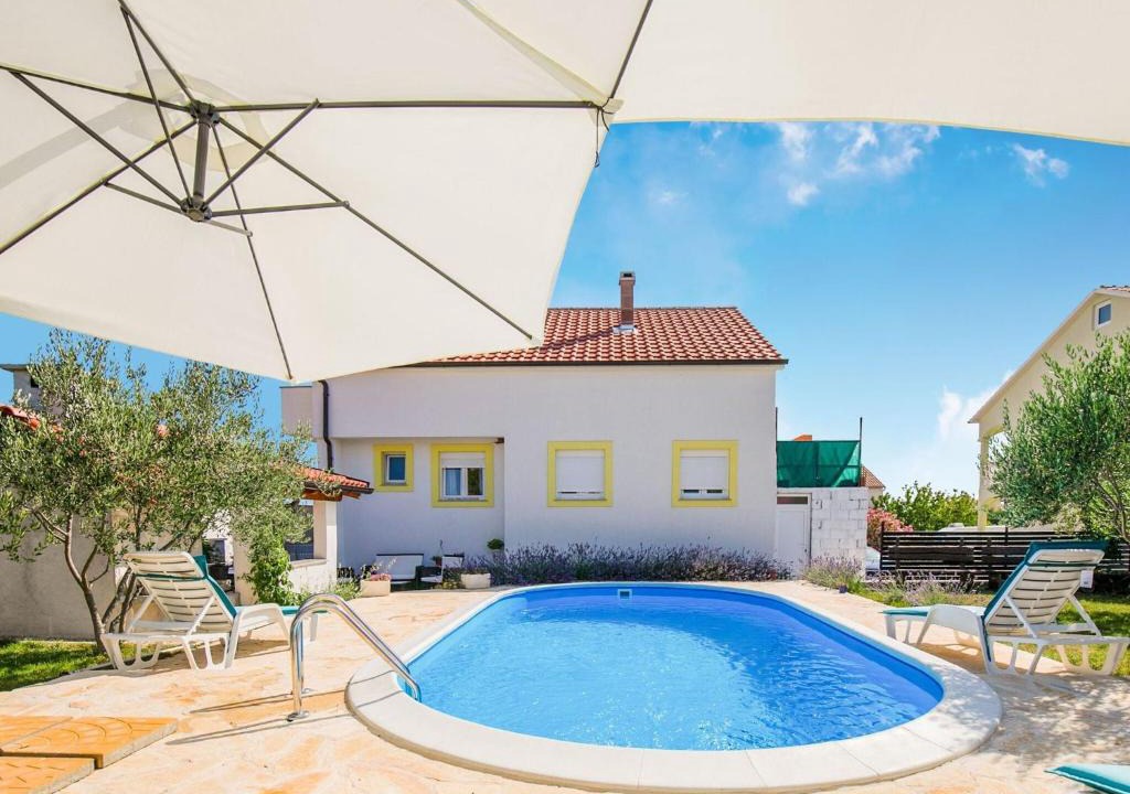 Kakma House | Spacious Holiday Home in Kakma with Private Pool