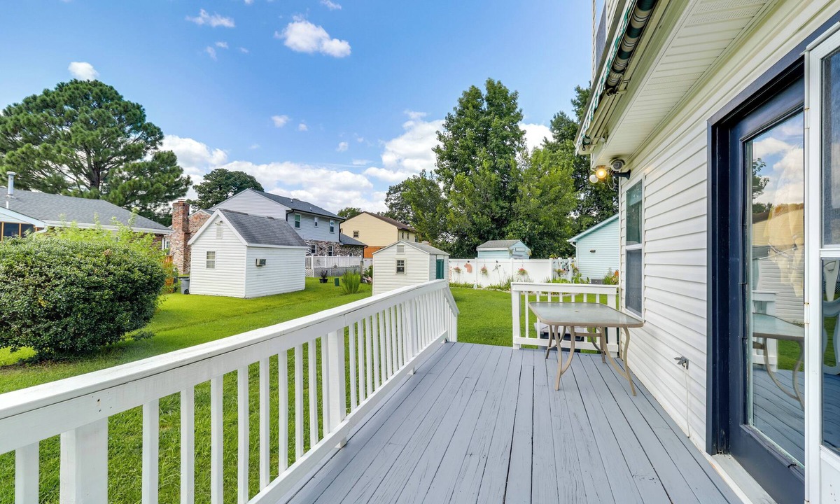 Hampton Cottage | Spacious Home < 3 Mi to Hampton Coliseum!