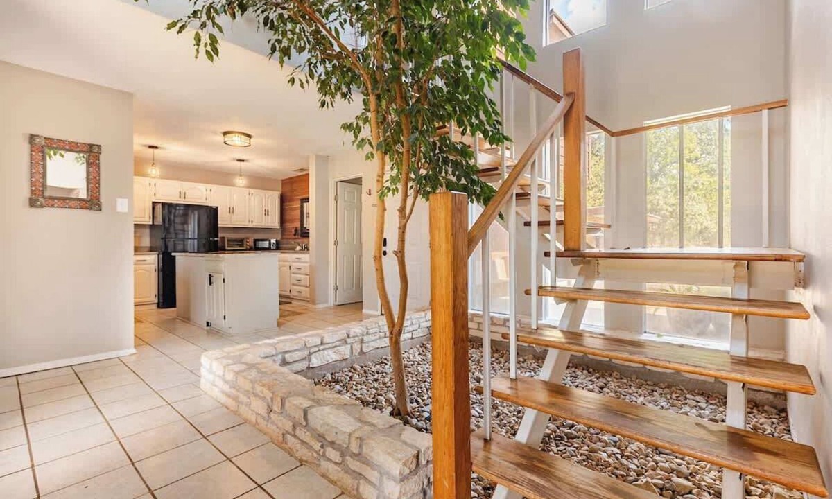 Cedar Creek House | Spacious Home, Friendly Animals, Live Tree Atrium