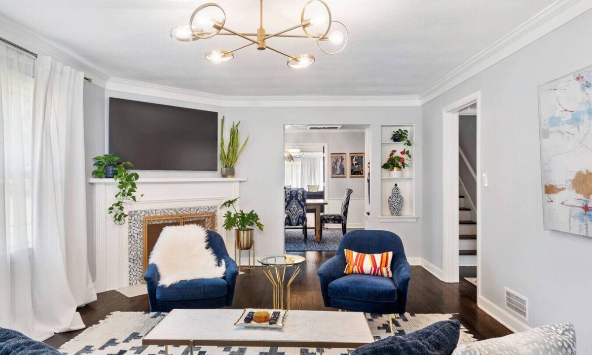 Merriam House | Spacious Home! Game Room, Swing Set, Deck, Yard, Outdoor Fun + Sleeps 16