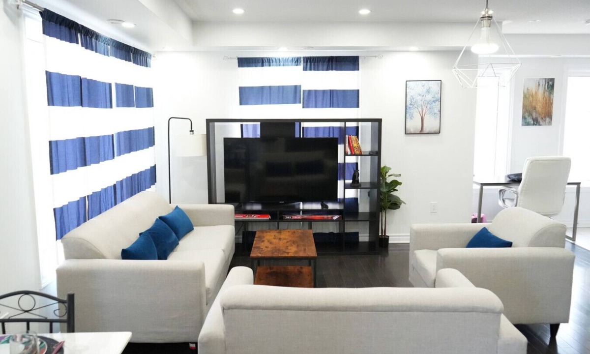 Mount Pleasant House | Spacious Home in Brampton – Perfect for Families