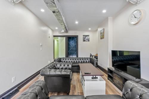 Troy Apartment | Spacious Home In Troy