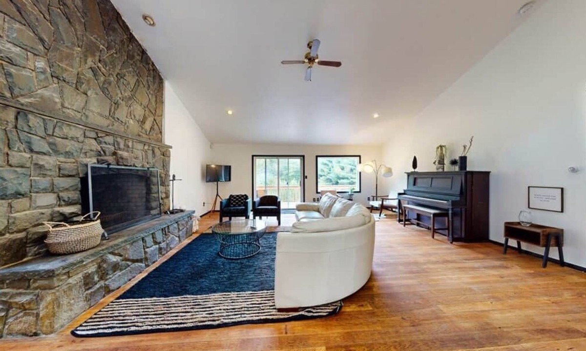Pond Eddy House | Spacious Home on 5 Acres 2 Hrs to NYC