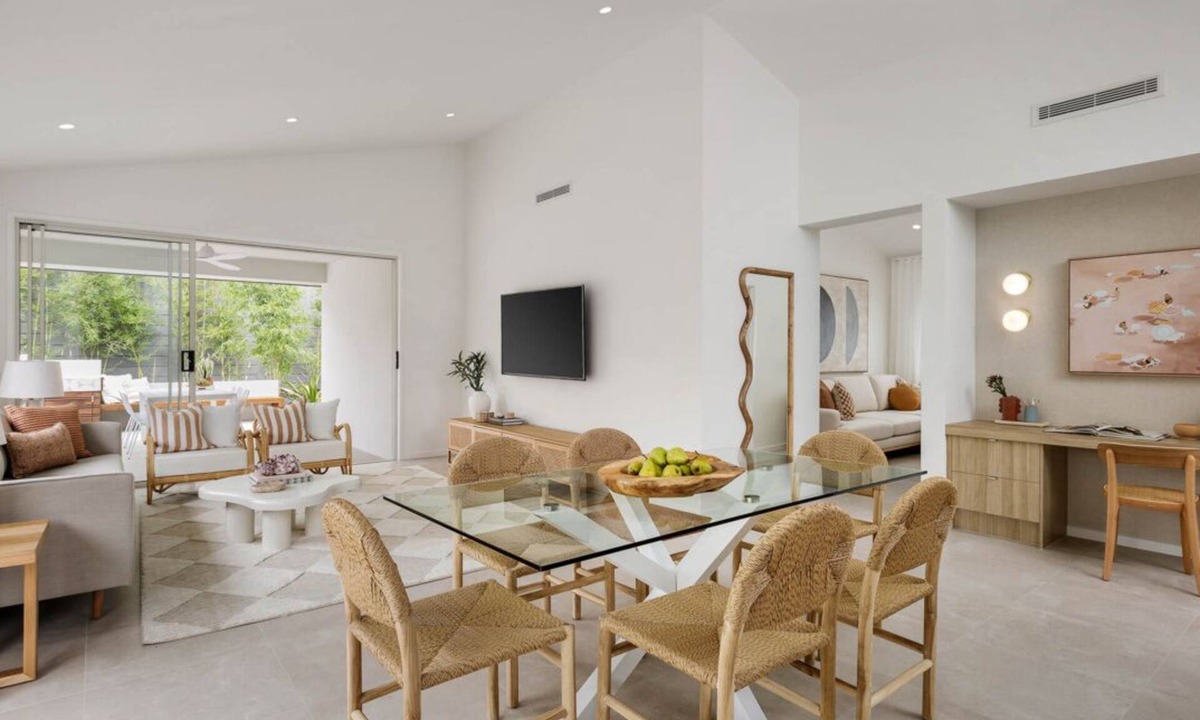 Philadelphia Apartment | Spacious Home on Holland Ave