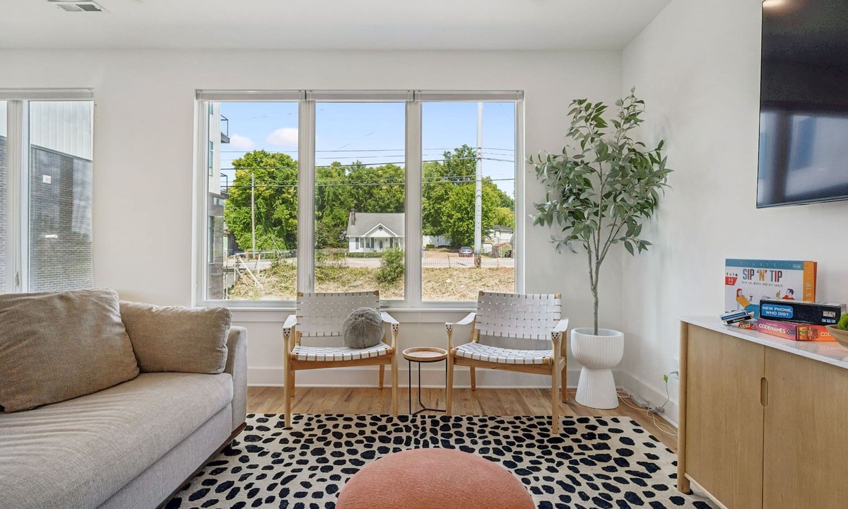 Nashville House | Spacious home w/iconic rooftop view near Broadway