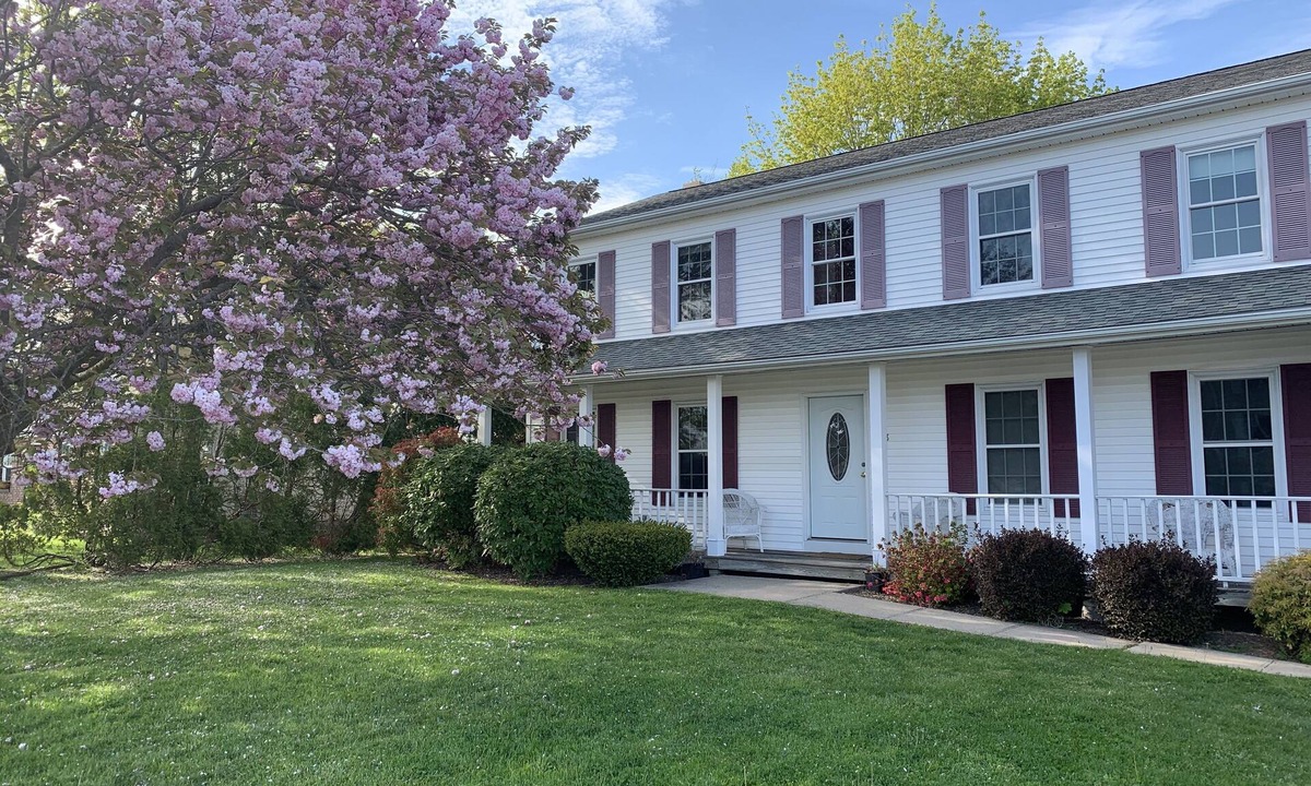 Eastward Look House | Spacious Home Walking Distance to the Beach!