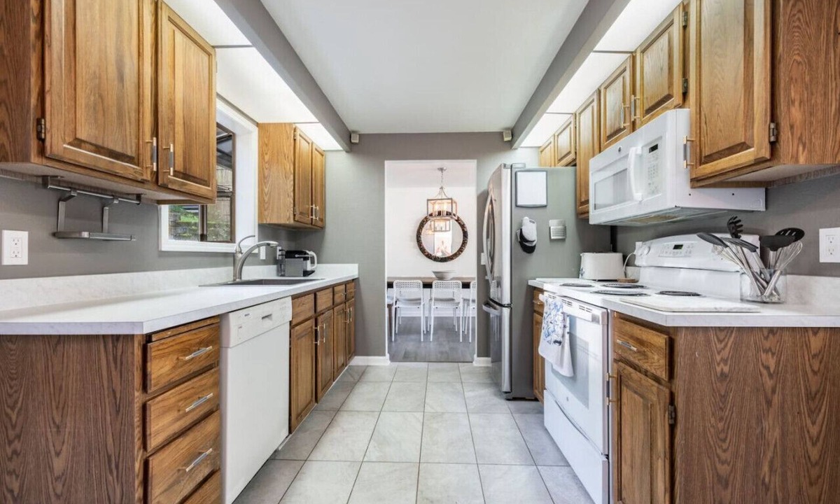 Phinney Ridge House | Spacious Home with Mountain View