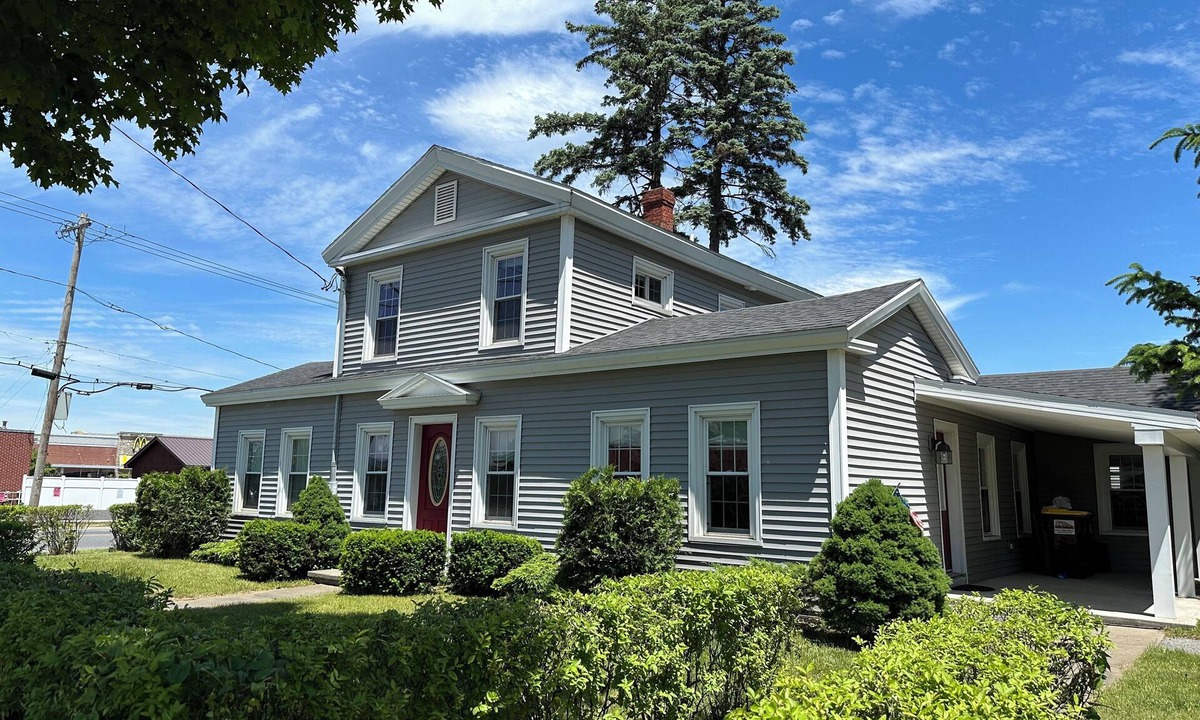 South Glens Falls House | Spacious house in central SGF