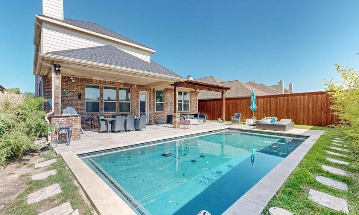 Little Elm House | Spacious House Little Elm/Frisco - Heated Pool
