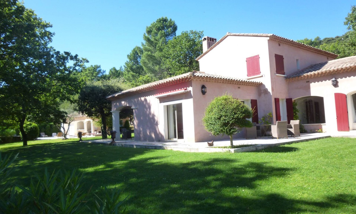 Saint-Restitut House | Spacious house with pool in Provence