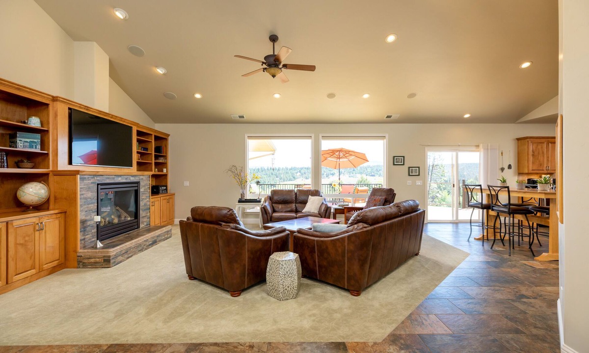 Klamath Falls House | Spacious house with stunning views @ Running Y