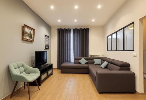 Houilles House | Spacious house with garden, 15 minutes from Paris