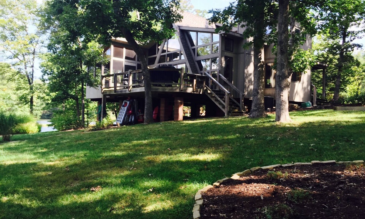 Innsbrook Ski Chalet | Spacious Innsbrook Chalet Ideal for Quiet Weekends at the Lake