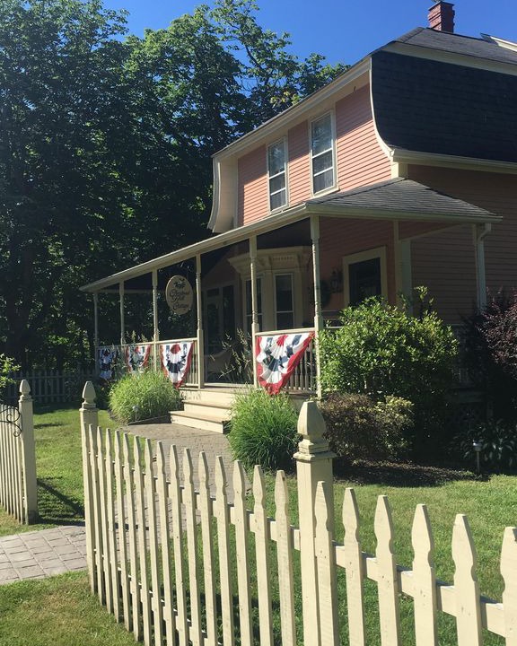 Long Island House | Spacious Island Home, Walk to Beach, Private Baths!