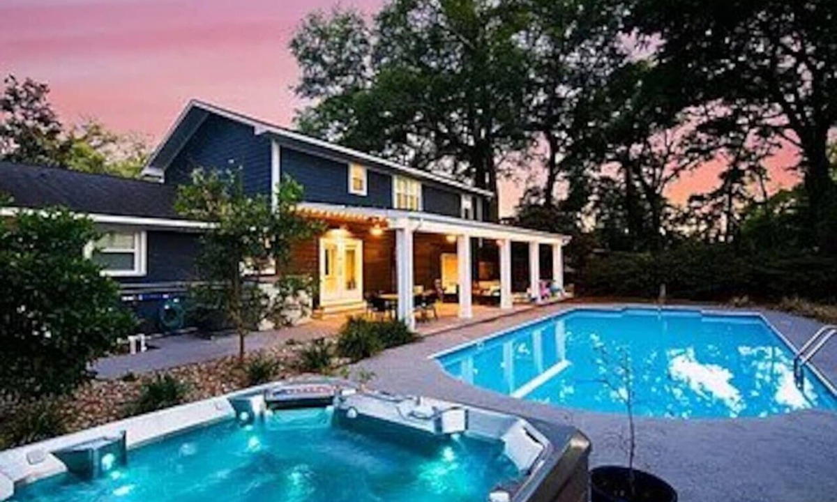 Charleston House | Spacious James Island 4br/3.5ba House with Pool!