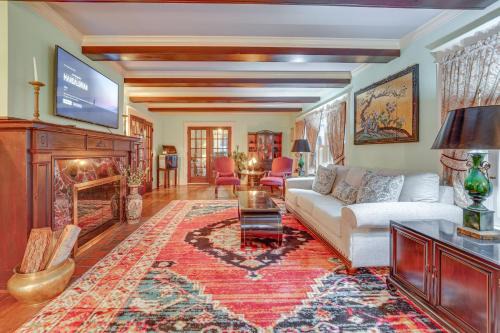 Jamestown House | Spacious Jamestown Home Near Nat'l Comedy Center!