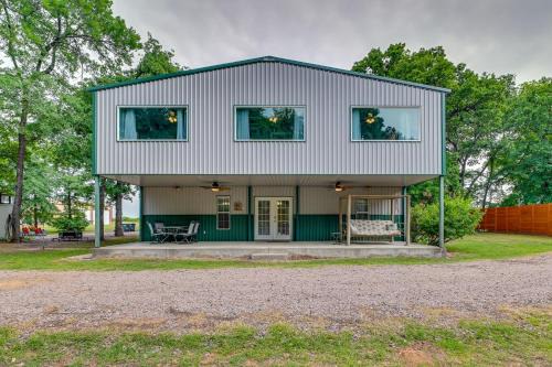 Kingston House | Spacious Lake Texoma Vacation Rental w/Game Room!