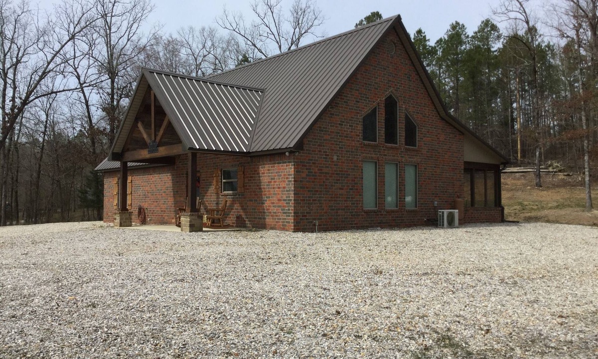 Murfreesboro House | Spacious Lakehouse - Sleeps 16 - Fire pit - Fully Stocked