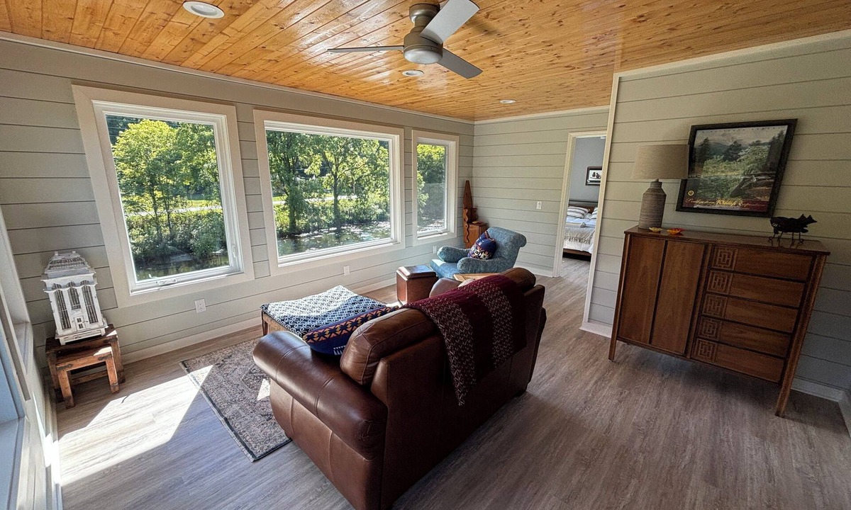 Cullowhee Condo | Spacious, Light Filled Apt. - Nestled along the Tuckasegee River, 2 Mi. from WCU