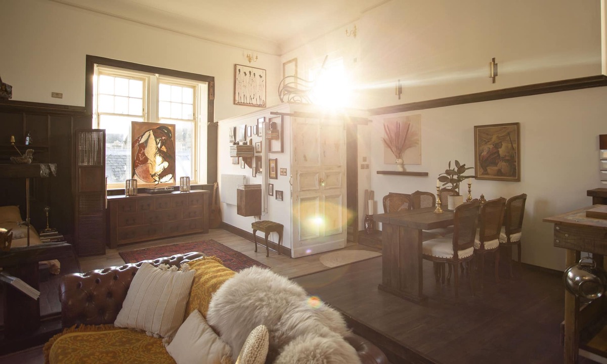 Alloa Apartment | Spacious & Light Studio Loft