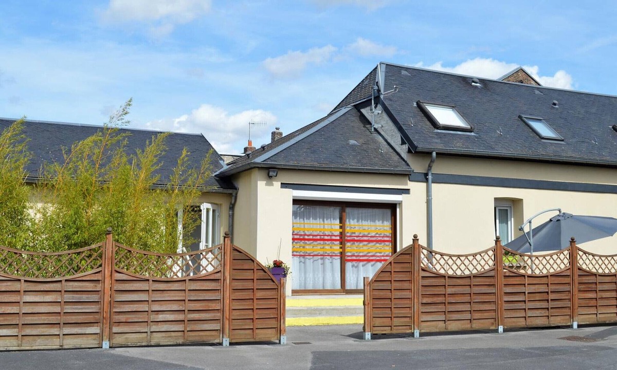 Alaincourt Cottage | Spacious lodging in village center - 7 guests