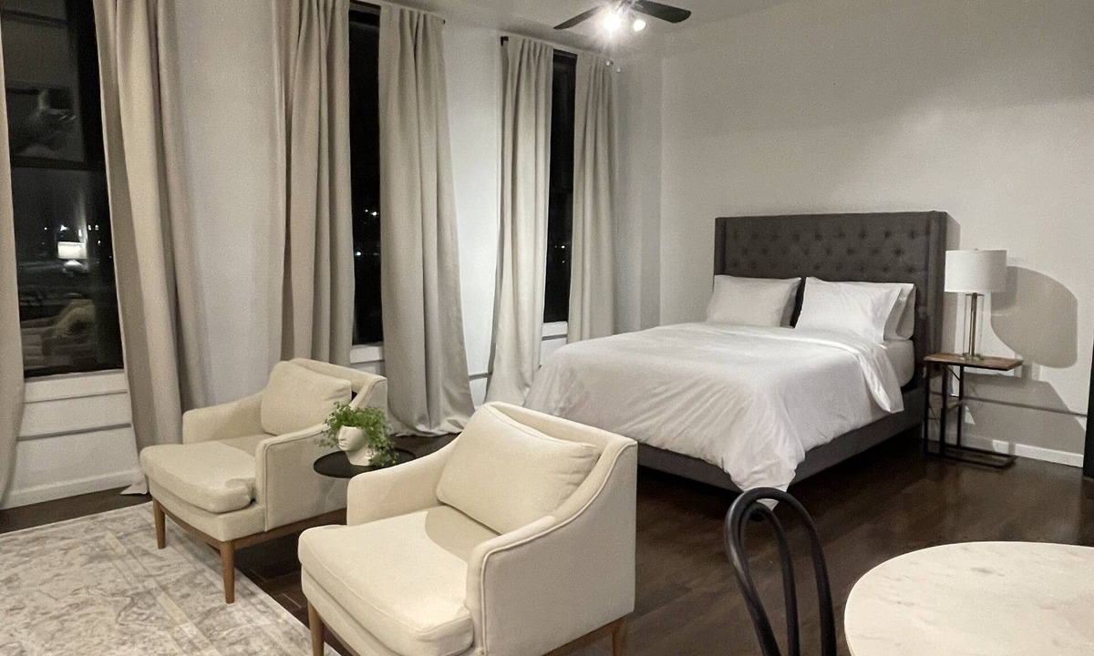 Utica Apartment | Spacious Loft in Historic Baggs Square