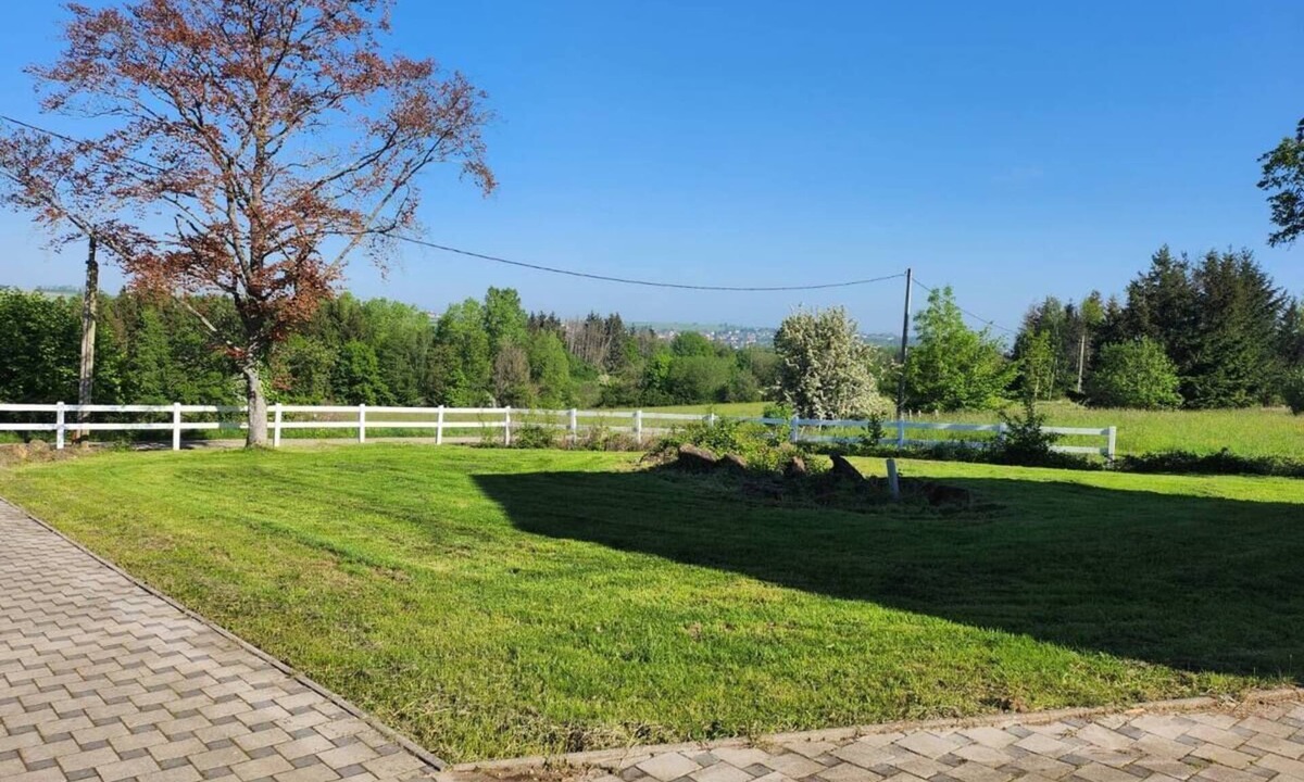 Bining Apartment | Spacious loft in the forest