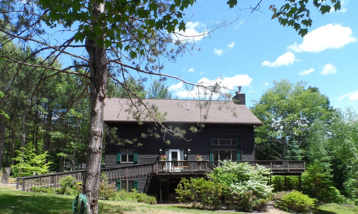 Hadley House | Spacious Luxury-220 Private Acres, Handicap Access, Lake Access w/dock & float